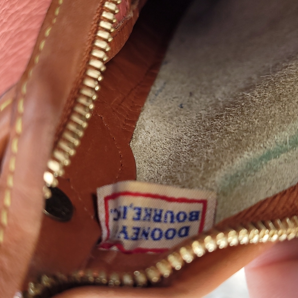 Vintage Dooney & Bourke AWL Sweet Peachy Hobo - Picture 14 of 16